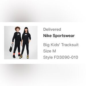 NWOT Youth Nike Tracksuit Sz M